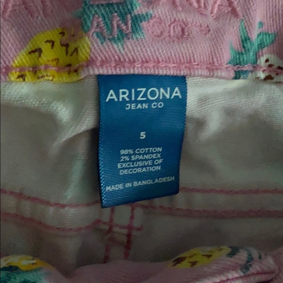 Super cute Arizona Pineapples and  Pink shorts! - Picture 2 of 3